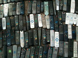 Weniger ist mehr Elektroschrott vermeiden Fernbedienungen